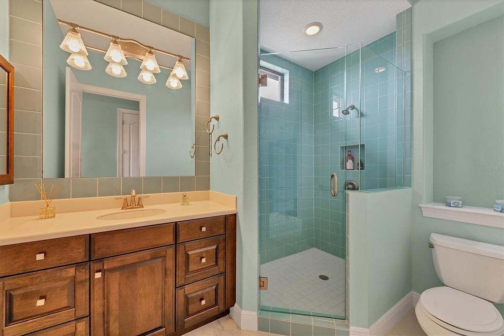 LEGENDS BAY - Residential