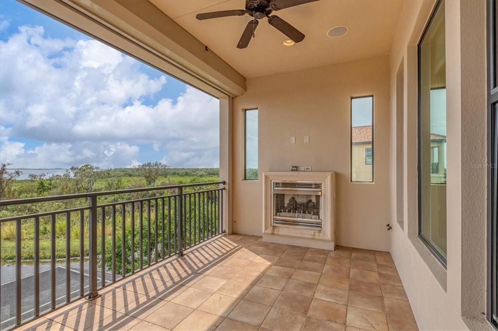 LEGENDS BAY - Residential