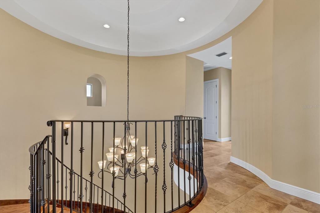 LEGENDS BAY - Residential