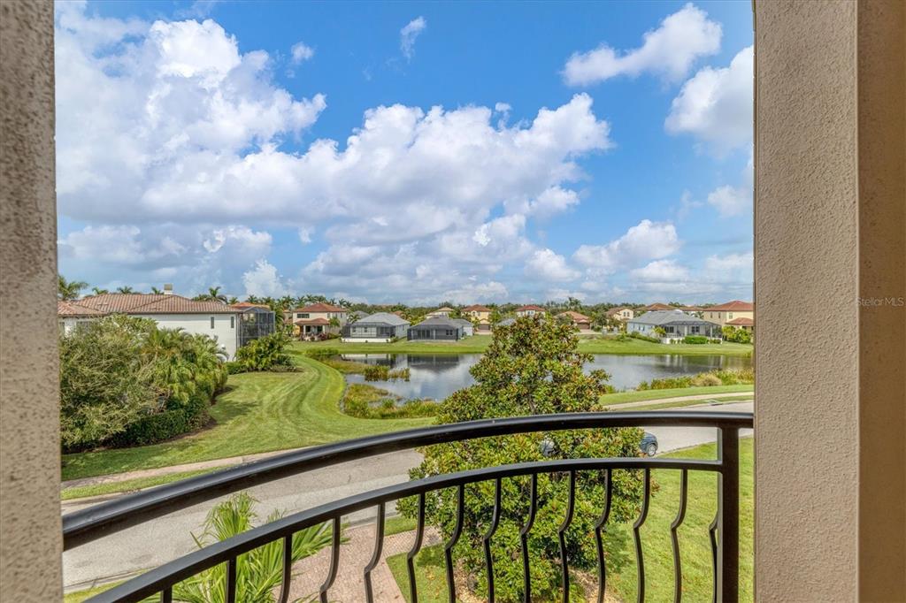 LEGENDS BAY - Residential