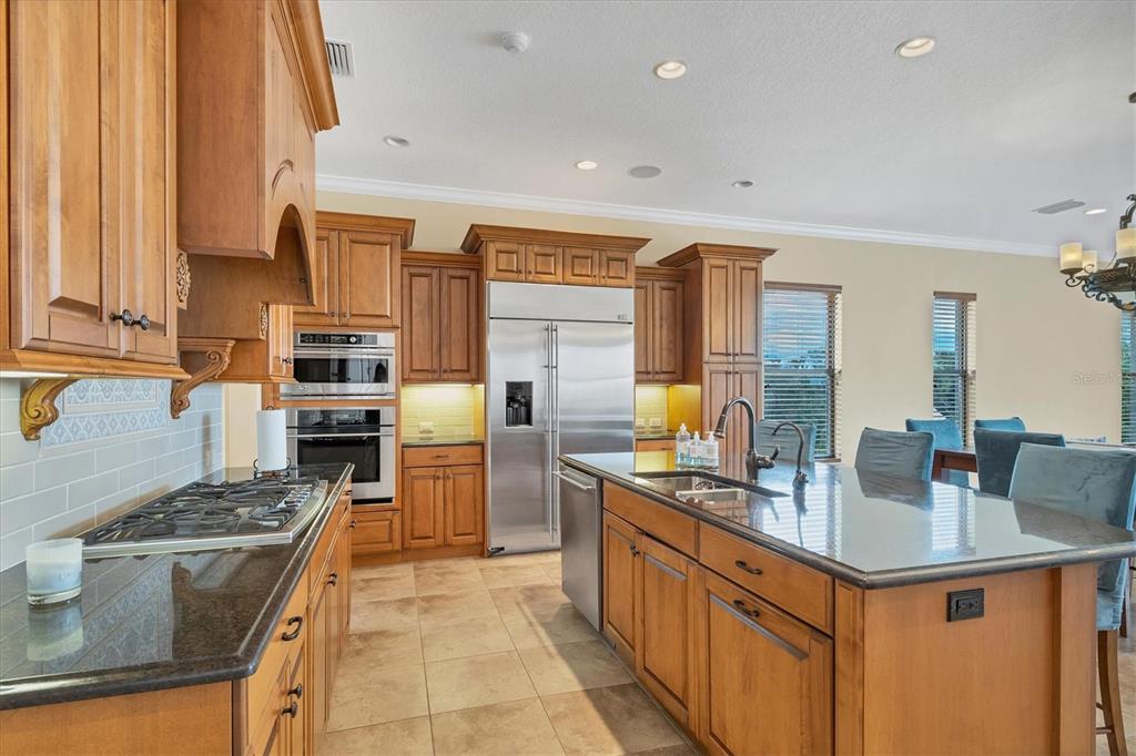 LEGENDS BAY - Residential