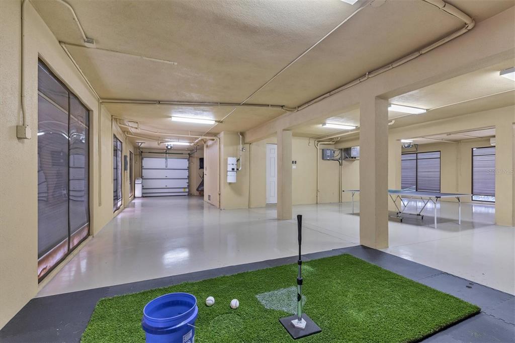 LEGENDS BAY - Residential