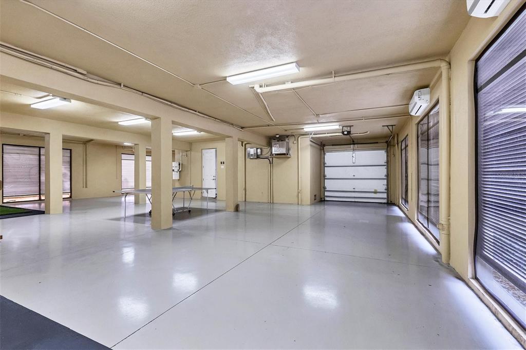 LEGENDS BAY - Residential