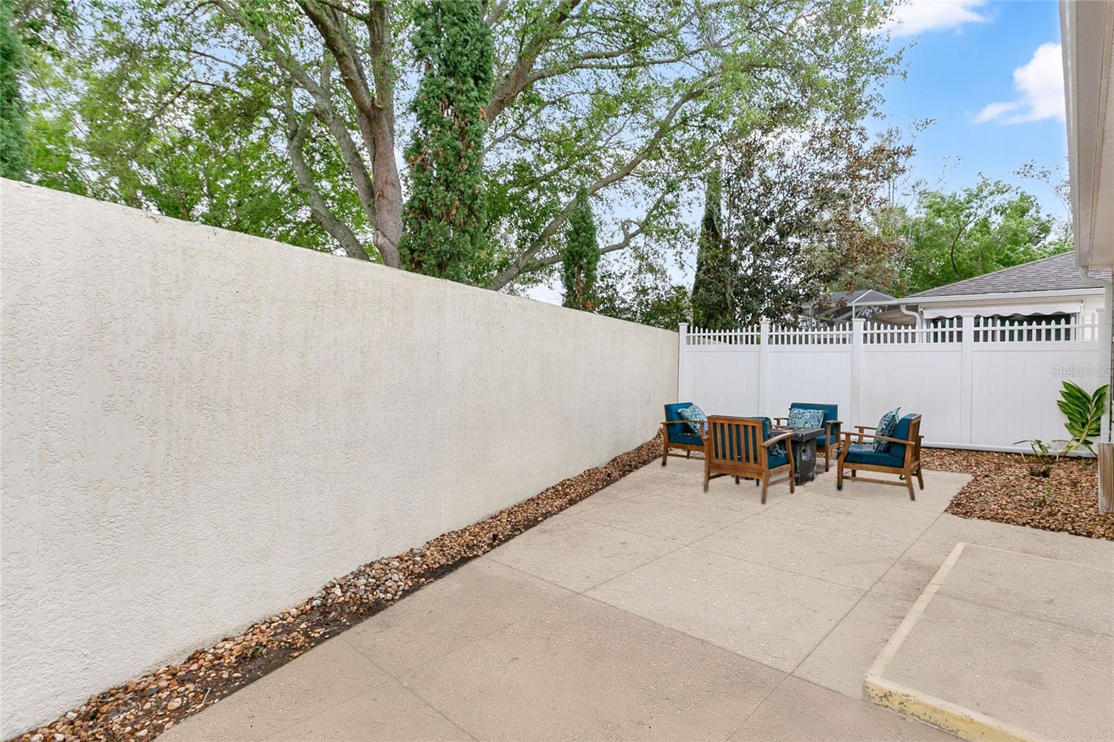 COURTYARD VILLAS - Residential