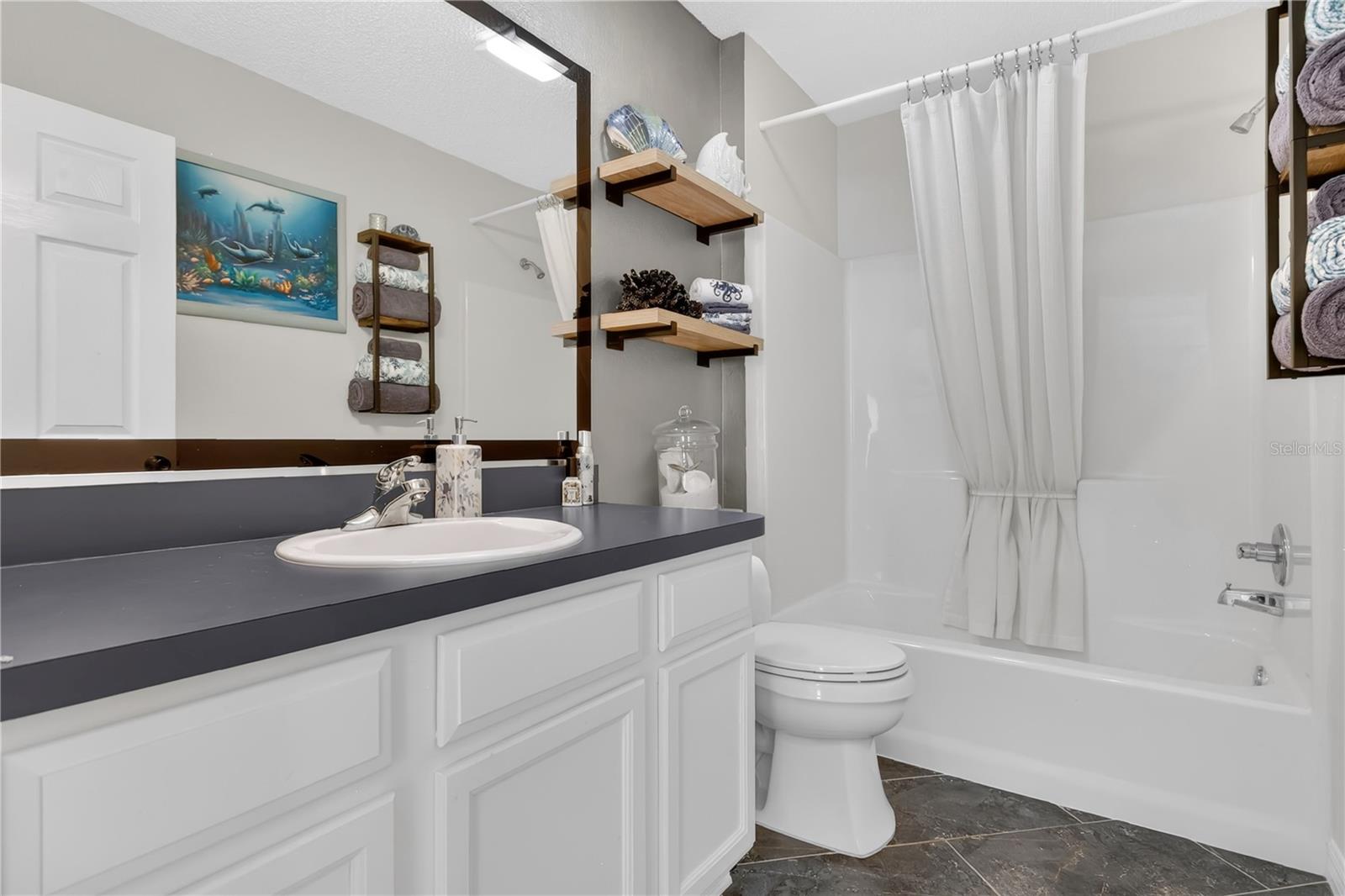 COURTYARD VILLAS - Residential