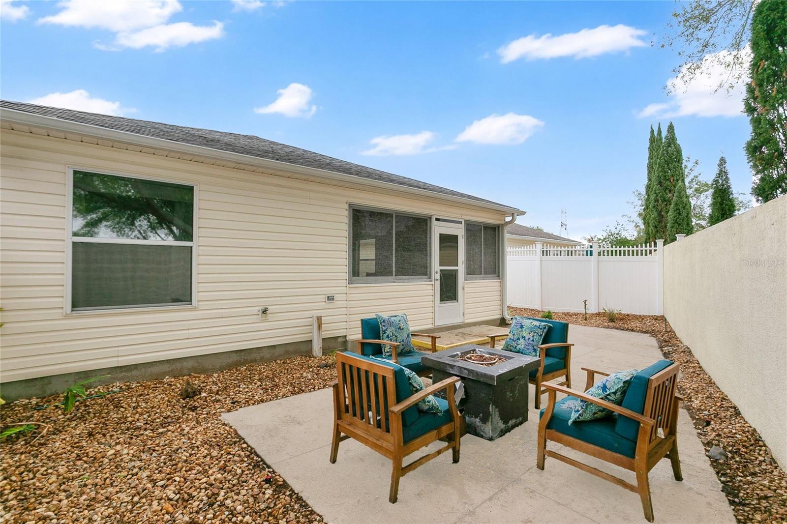 COURTYARD VILLAS - Residential