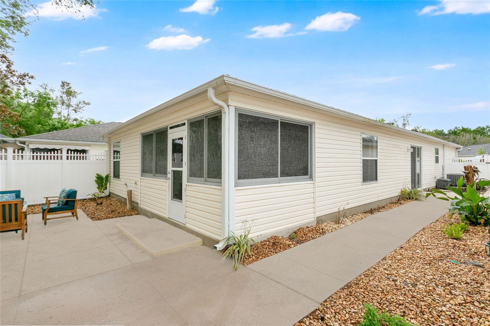 COURTYARD VILLAS - Residential