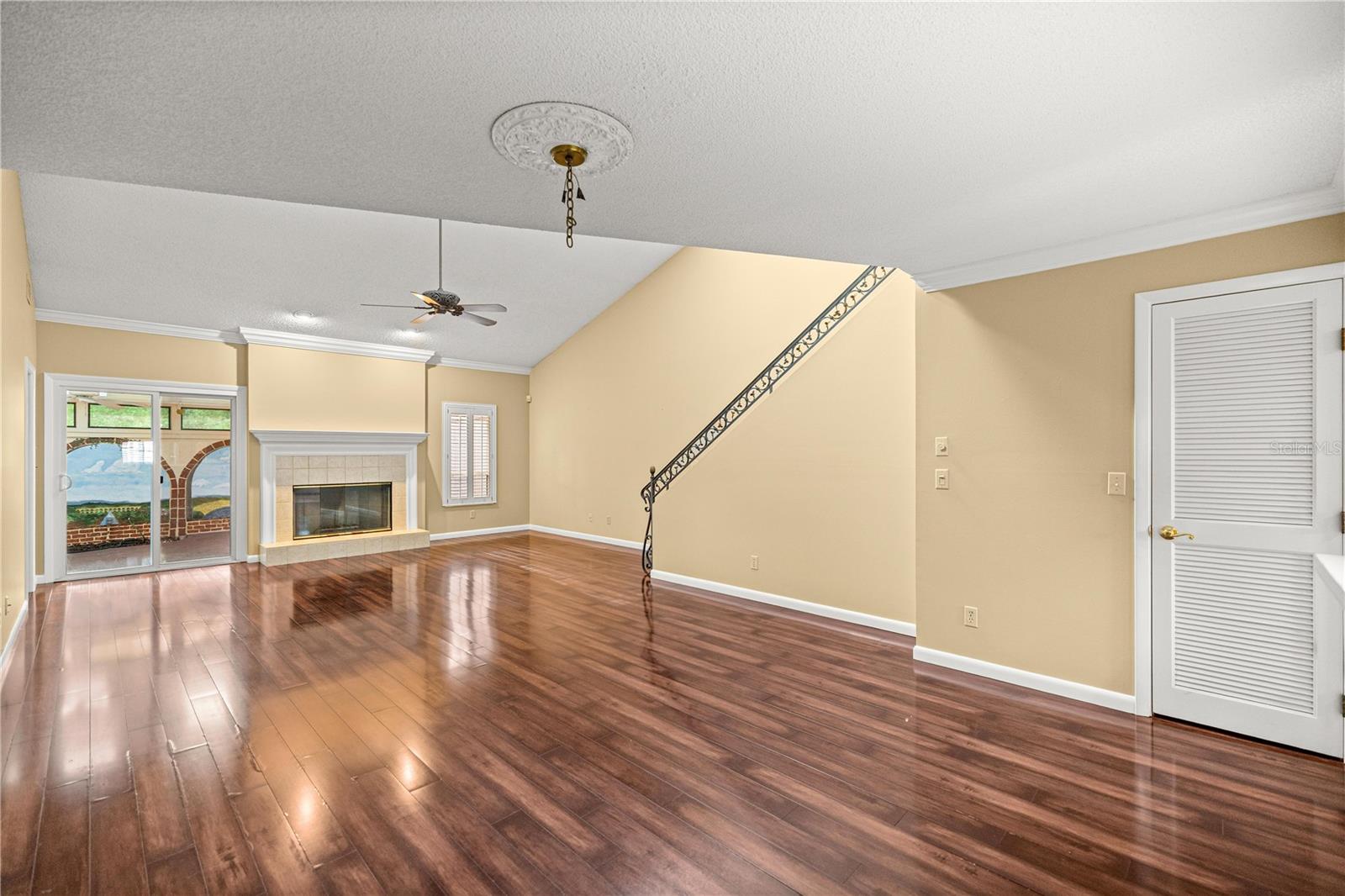 CRESTWOOD SOUTH VILLAGE - Residential