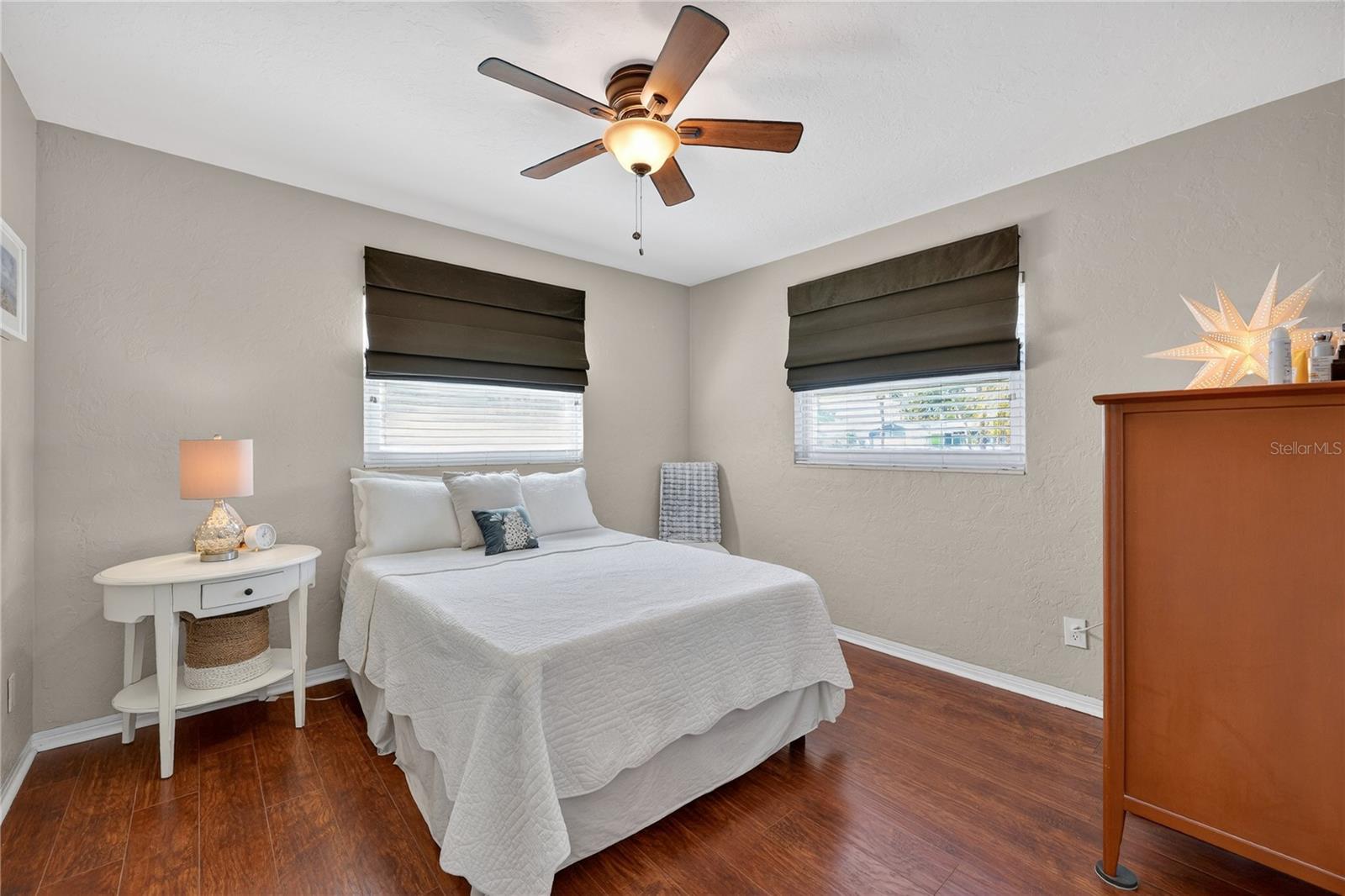 HOLIDAY PARK 2ND ADD - Residential