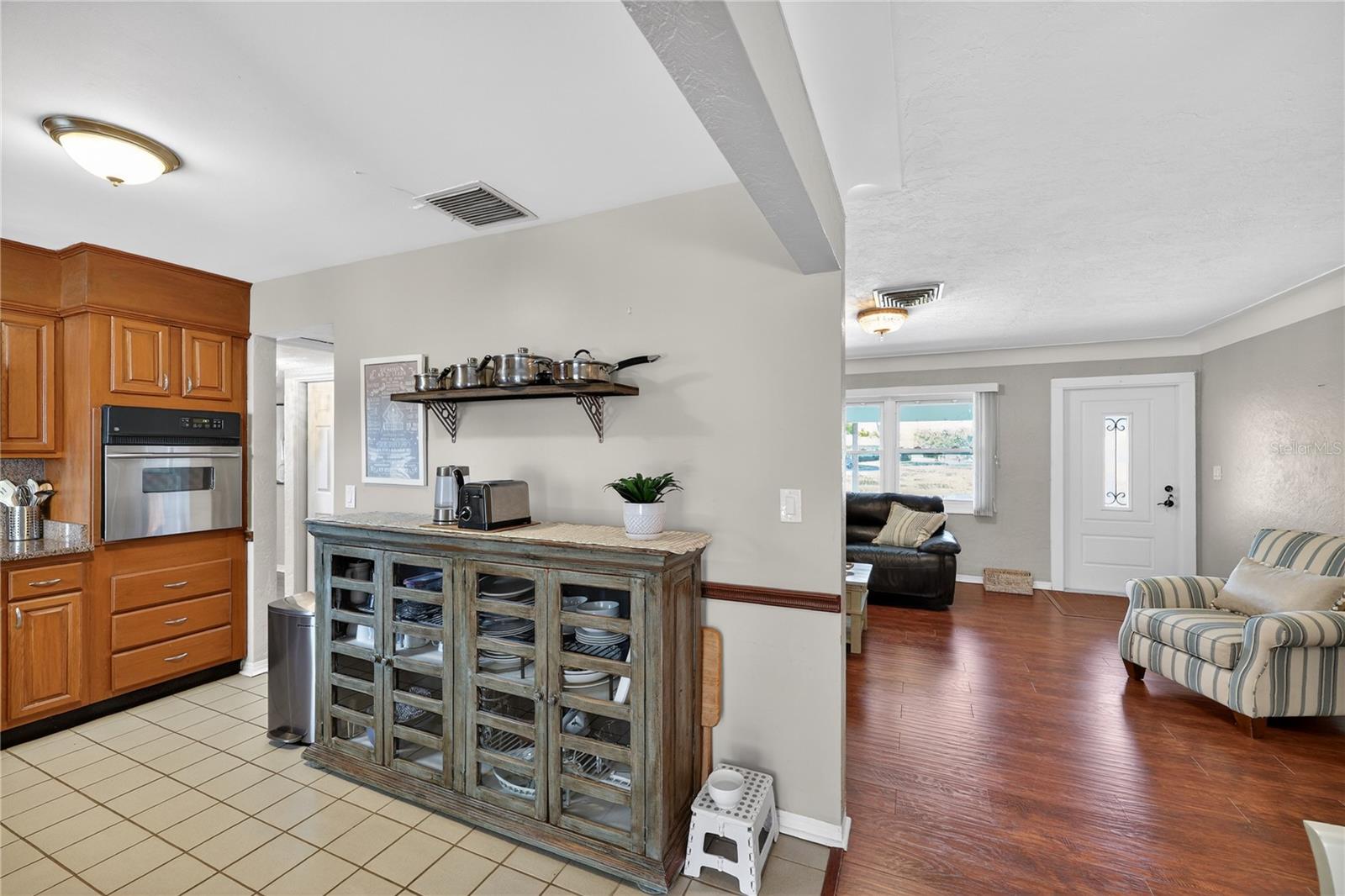 HOLIDAY PARK 2ND ADD - Residential