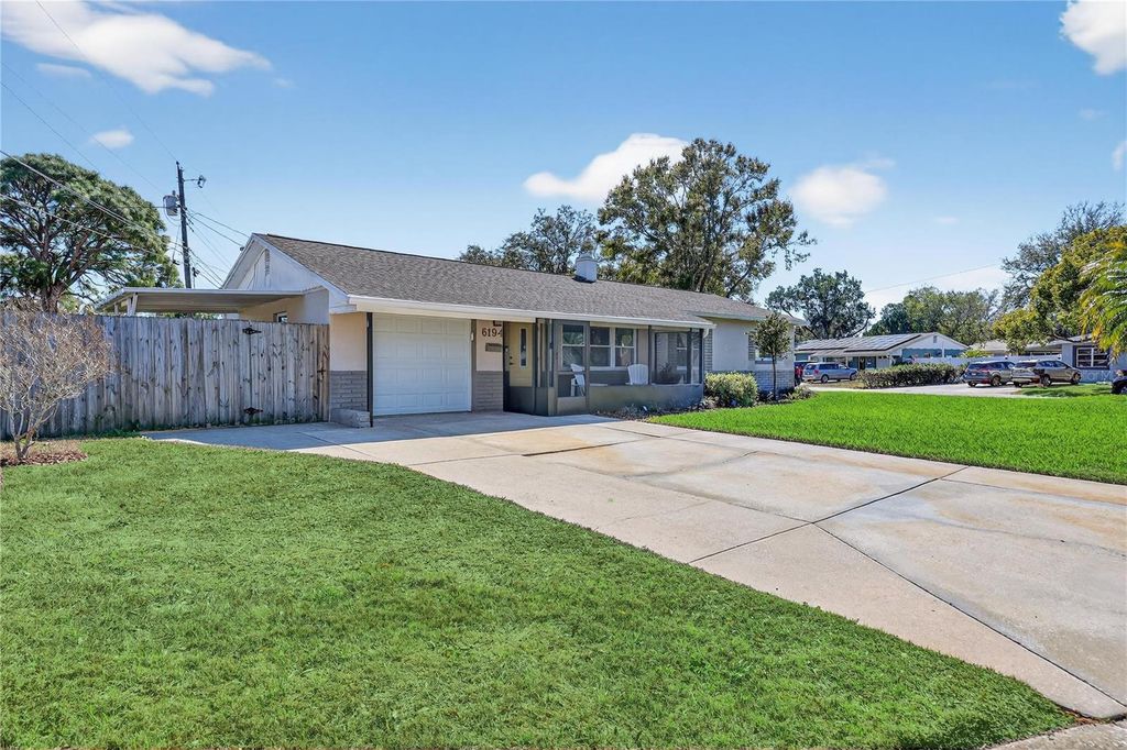 Photo of 6194 28th Avenue N, St Petersburg, FL 33710 (MLS # TB8480364)