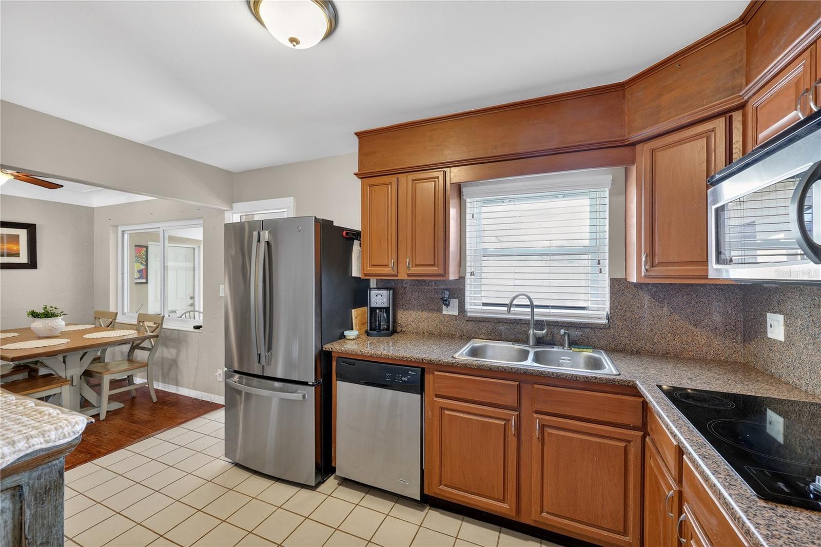 HOLIDAY PARK 2ND ADD - Residential