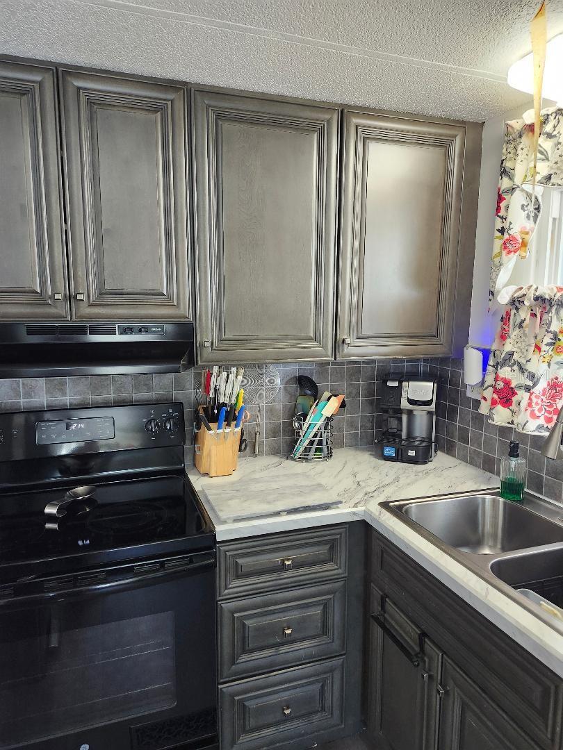 TRAILER ESTATES - Residential