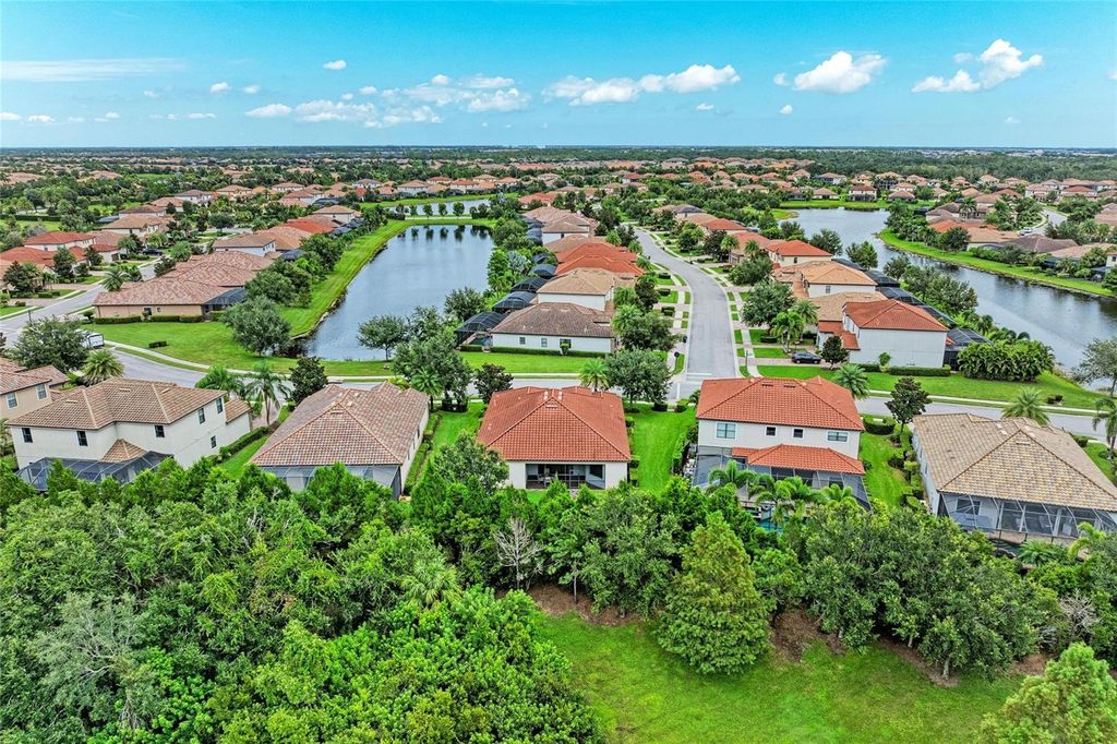 Photo of 5620 Goodpasture Glen, Bradenton, FL 34211 (MLS # A4664445)