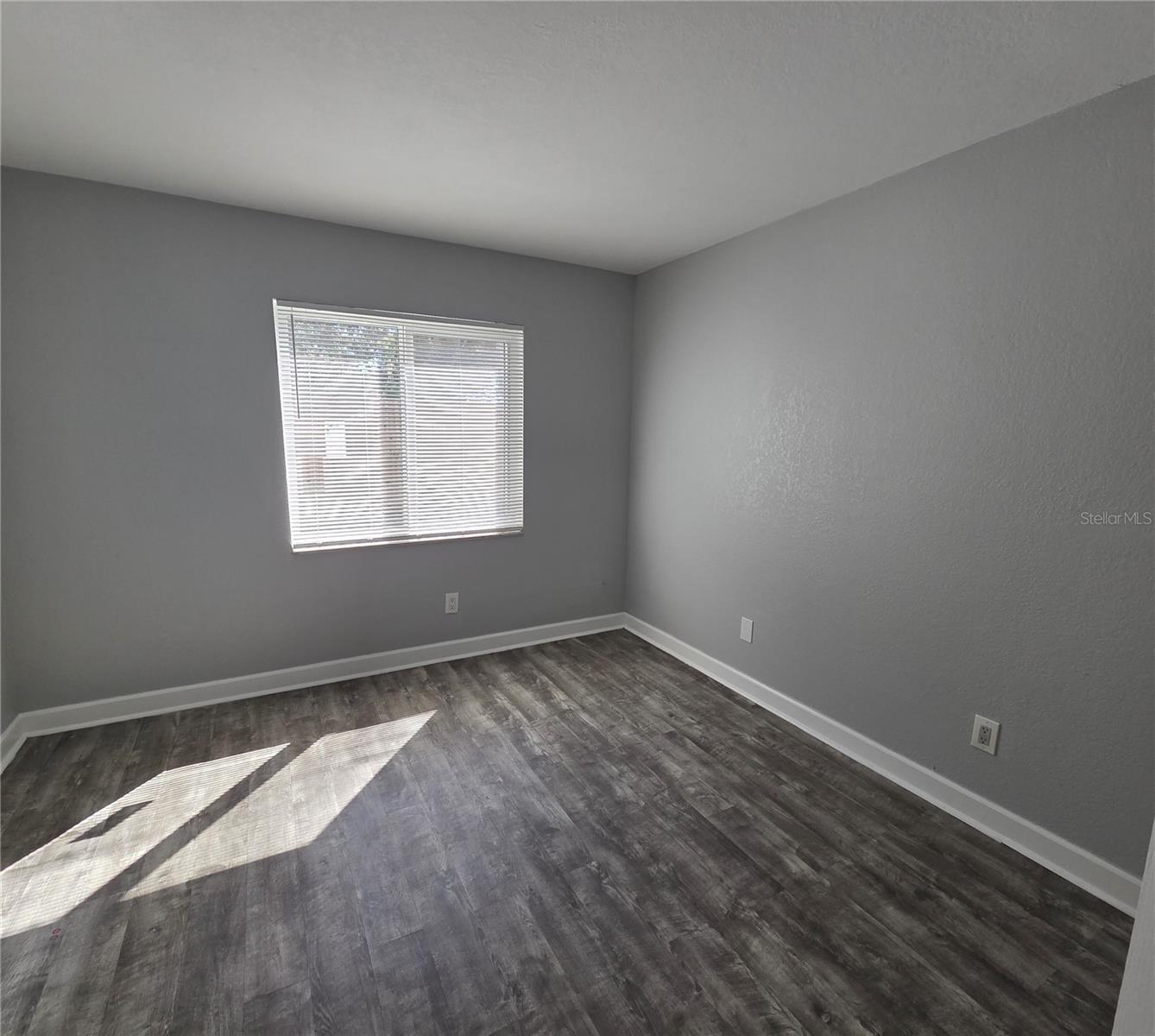 THE HAMPTONS AT BRANDON A CONDO - Residential Lease