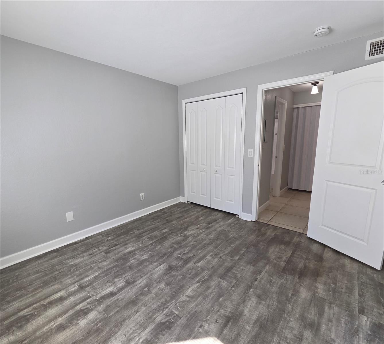 THE HAMPTONS AT BRANDON A CONDO - Residential Lease