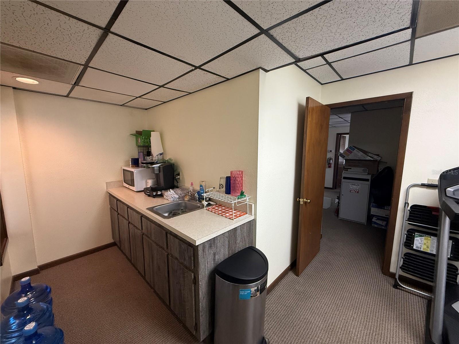 OCALI CENTER - Commercial Lease