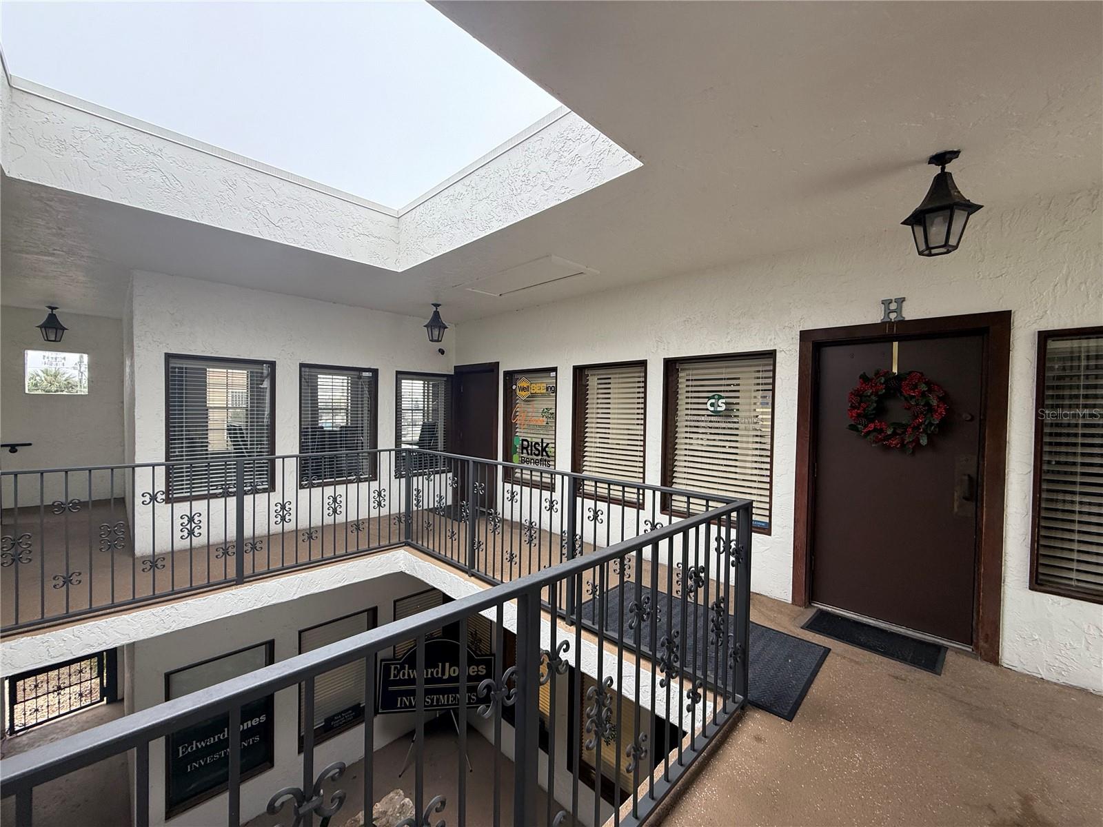 OCALI CENTER - Commercial Lease