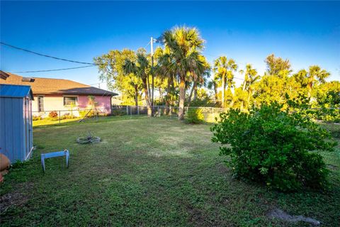 A home in PORT CHARLOTTE