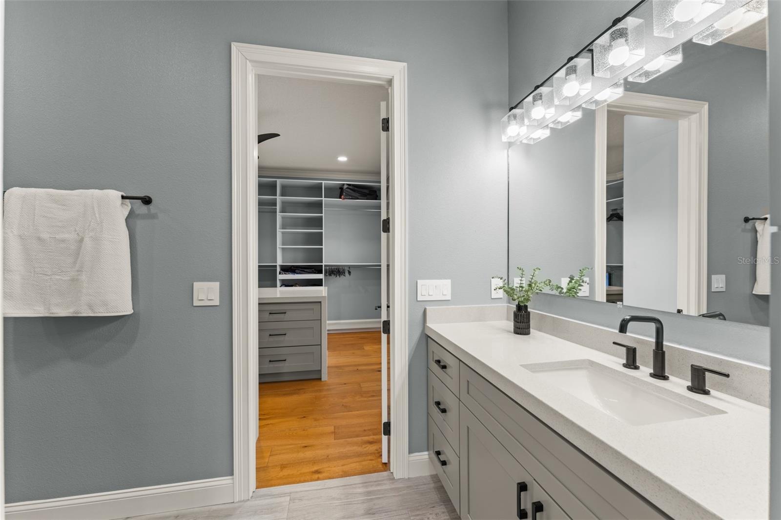 KEENES POINTE UT 04 SEC 29 48 82 - Residential