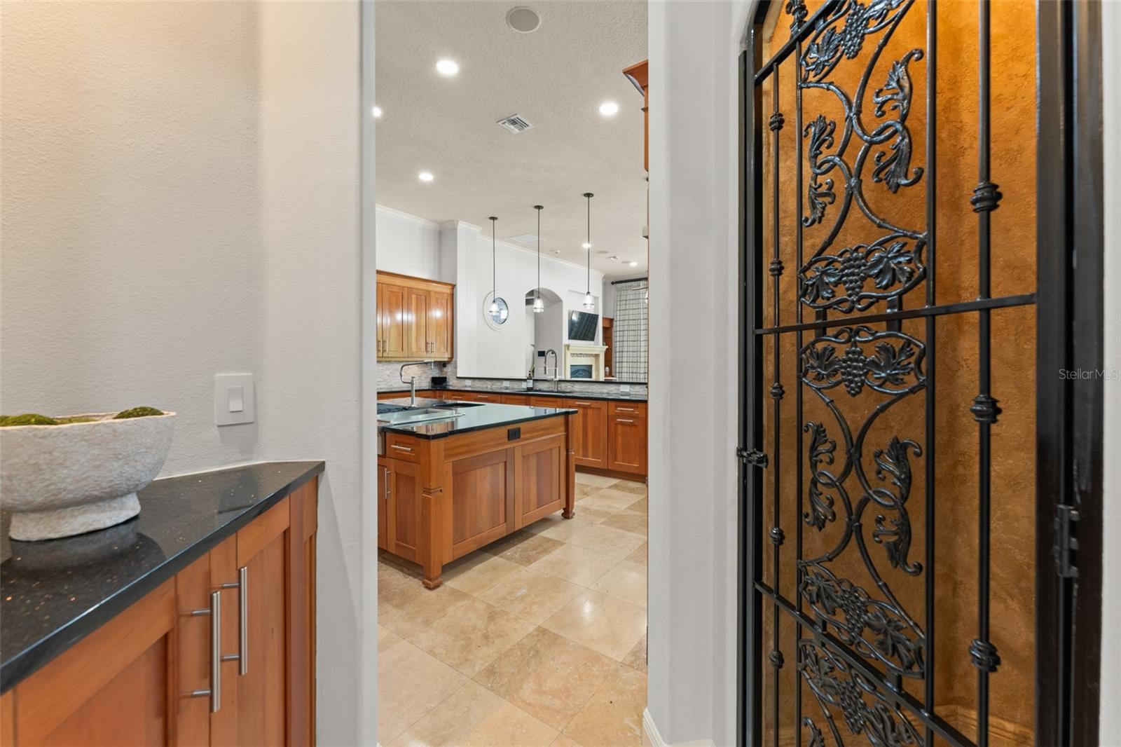 KEENES POINTE UT 04 SEC 29 48 82 - Residential