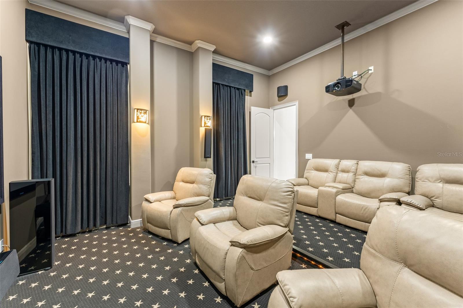 KEENES POINTE UT 04 SEC 29 48 82 - Residential