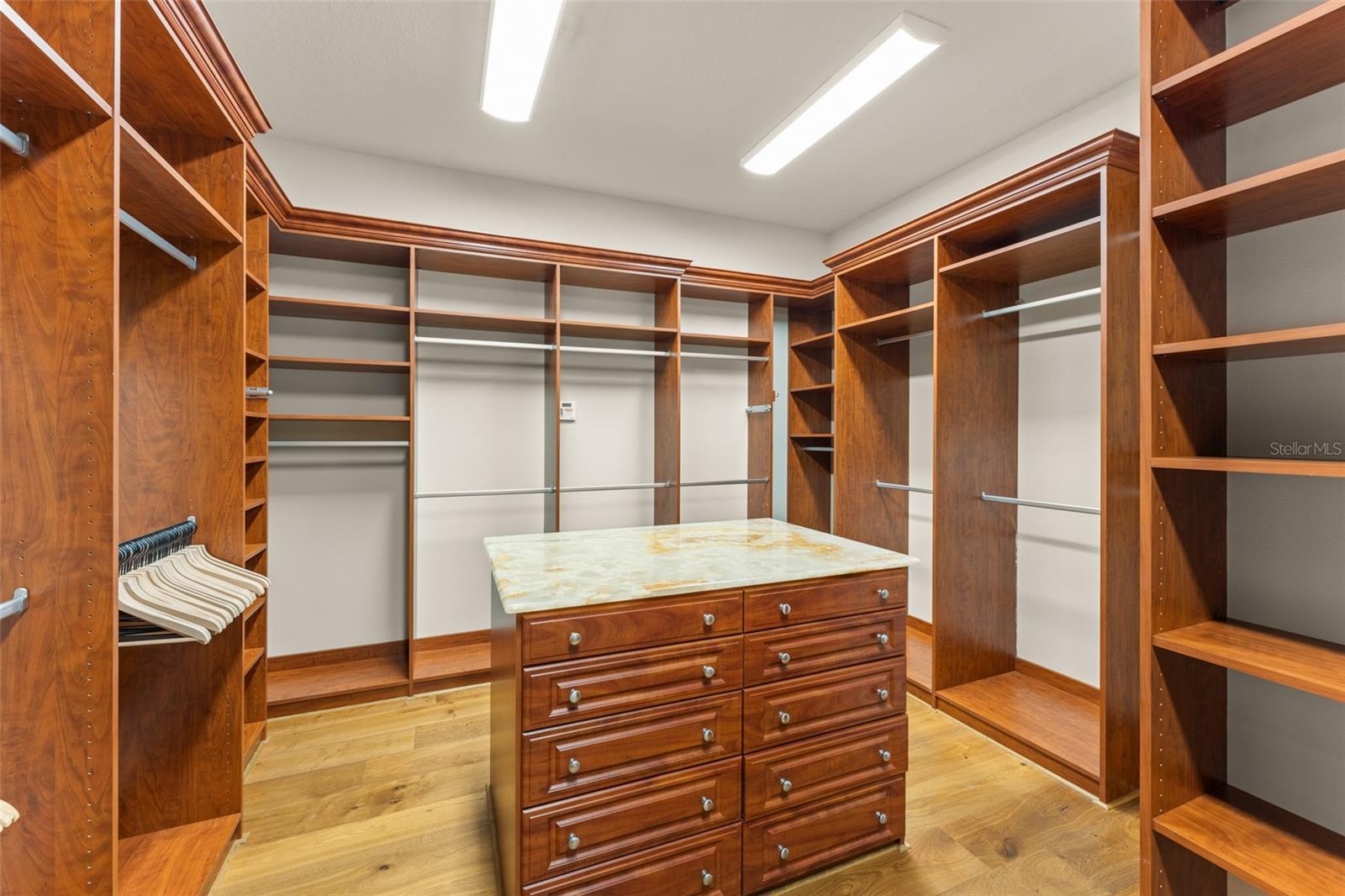 KEENES POINTE UT 04 SEC 29 48 82 - Residential