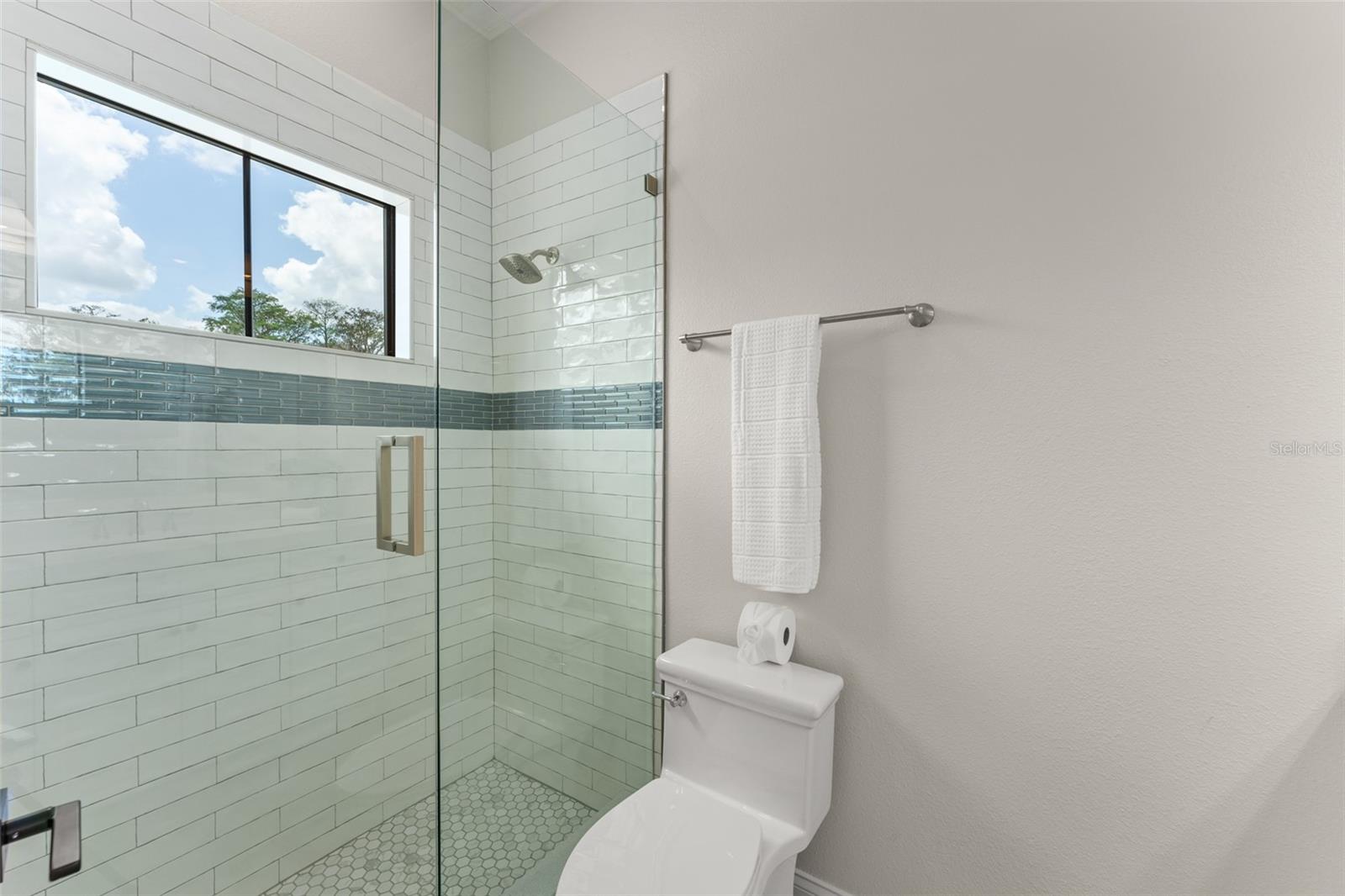 KEENES POINTE UT 04 SEC 29 48 82 - Residential