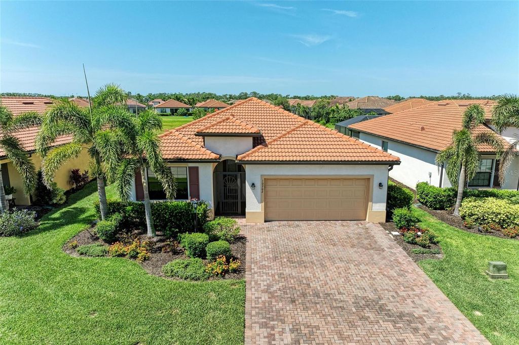 Photo of 10202 Marbella Drive, Bradenton, FL 34211 (MLS # A4670355)