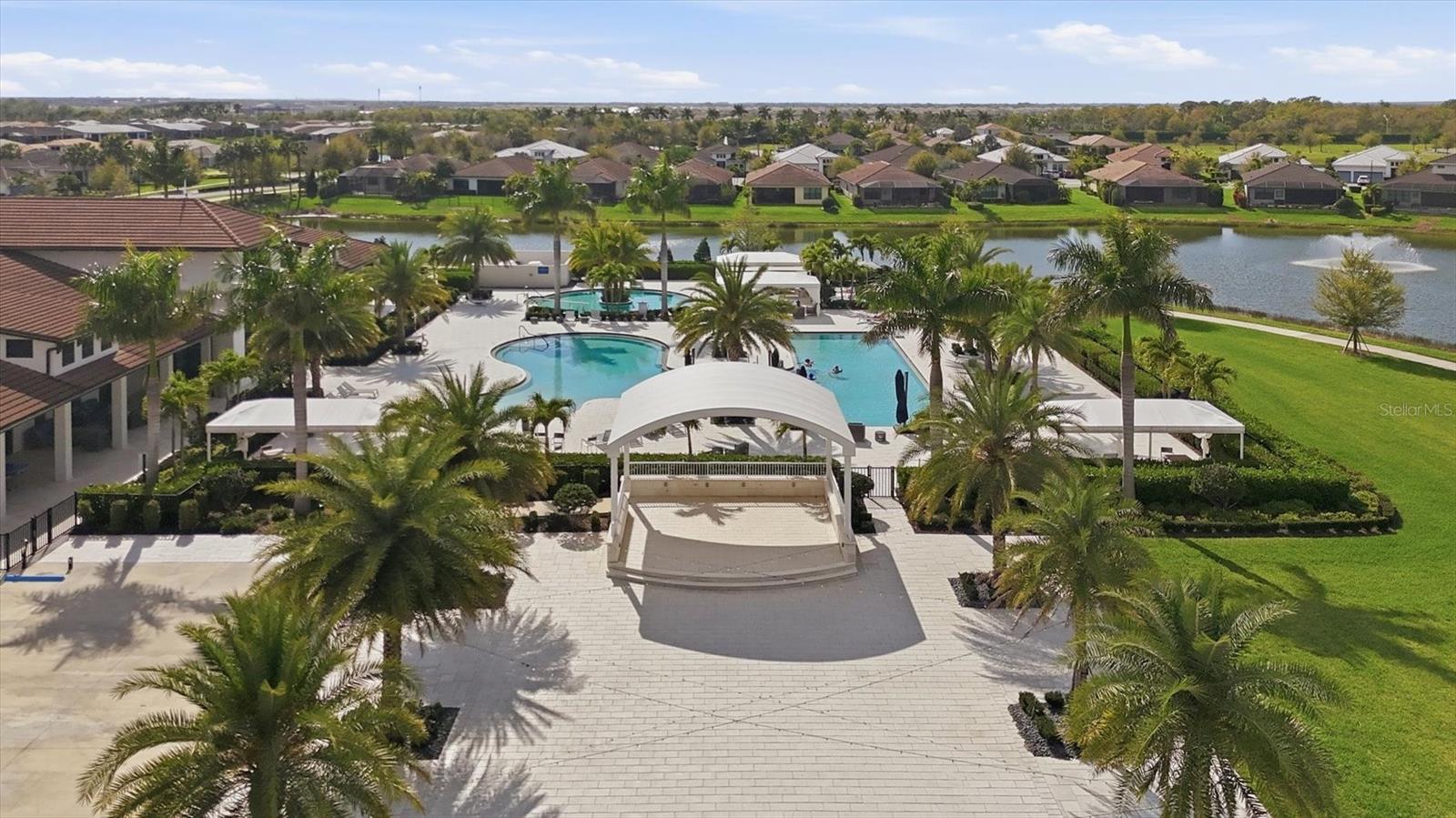 CRESSWIND PH III - Residential