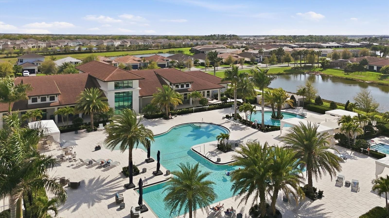 CRESSWIND PH III - Residential