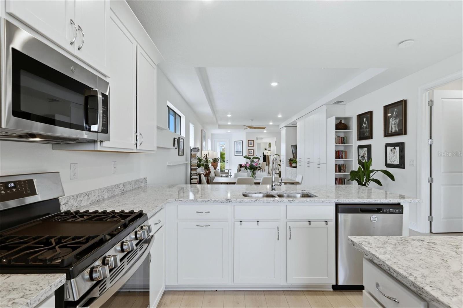 CRESSWIND PH III - Residential