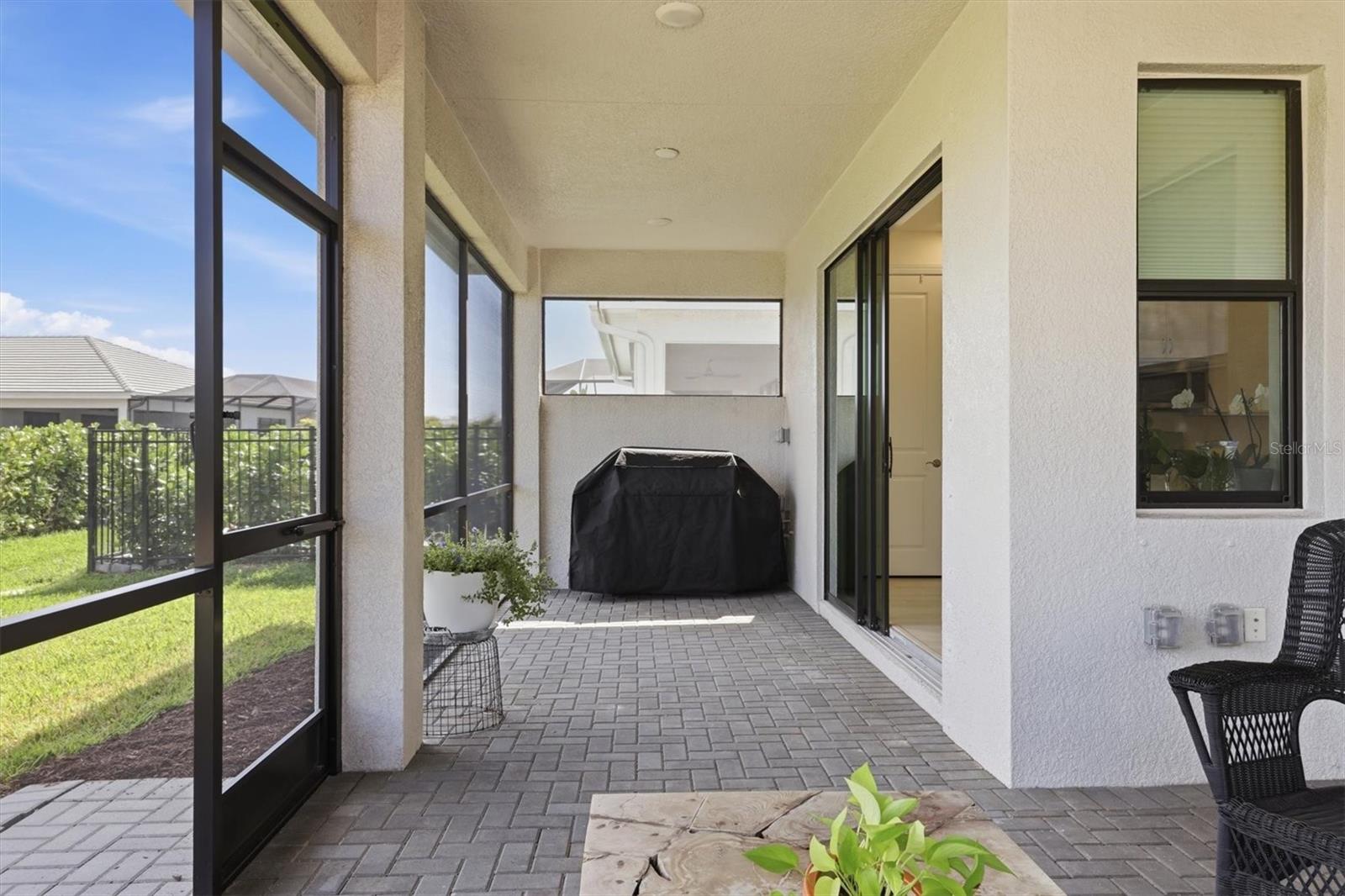 CRESSWIND PH III - Residential