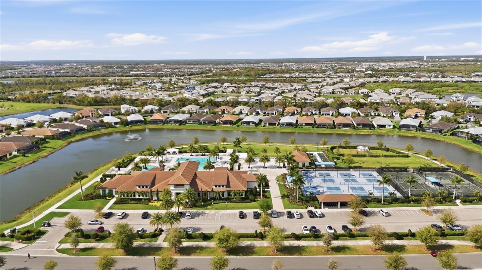 CRESSWIND PH III - Residential