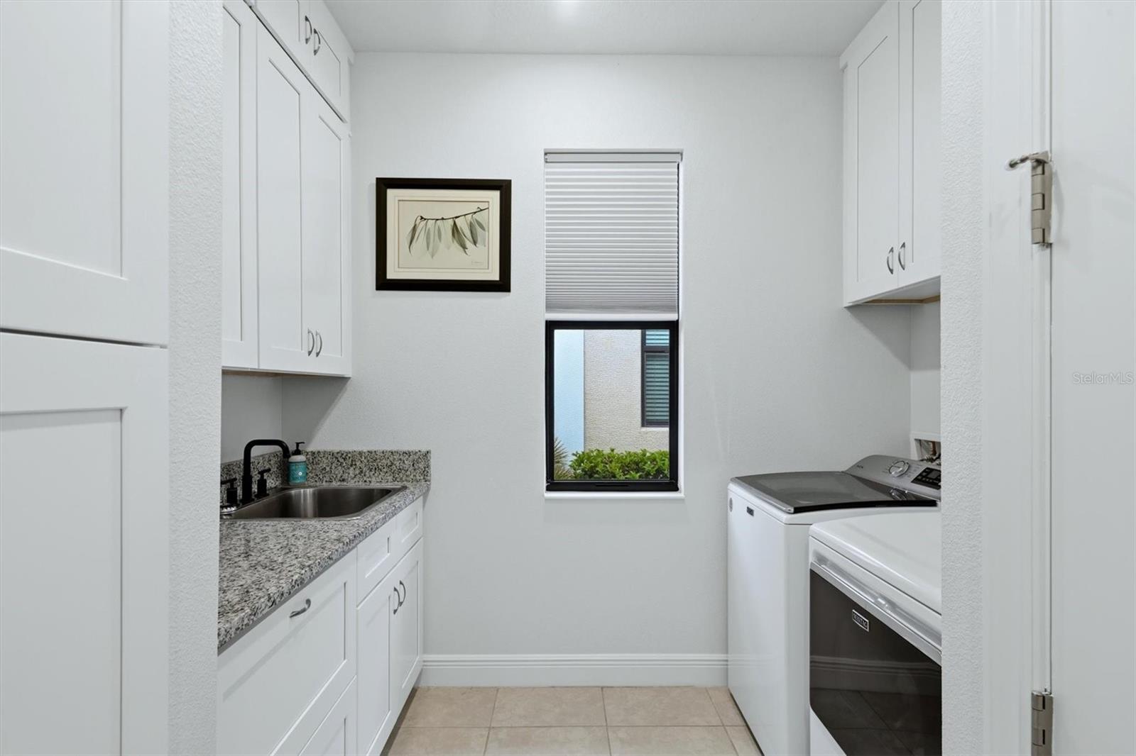 CRESSWIND PH III - Residential