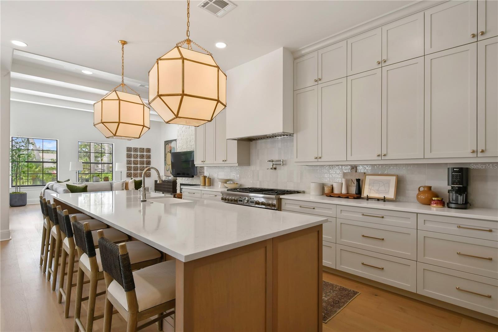 KEENES POINTE 46/104 - Residential