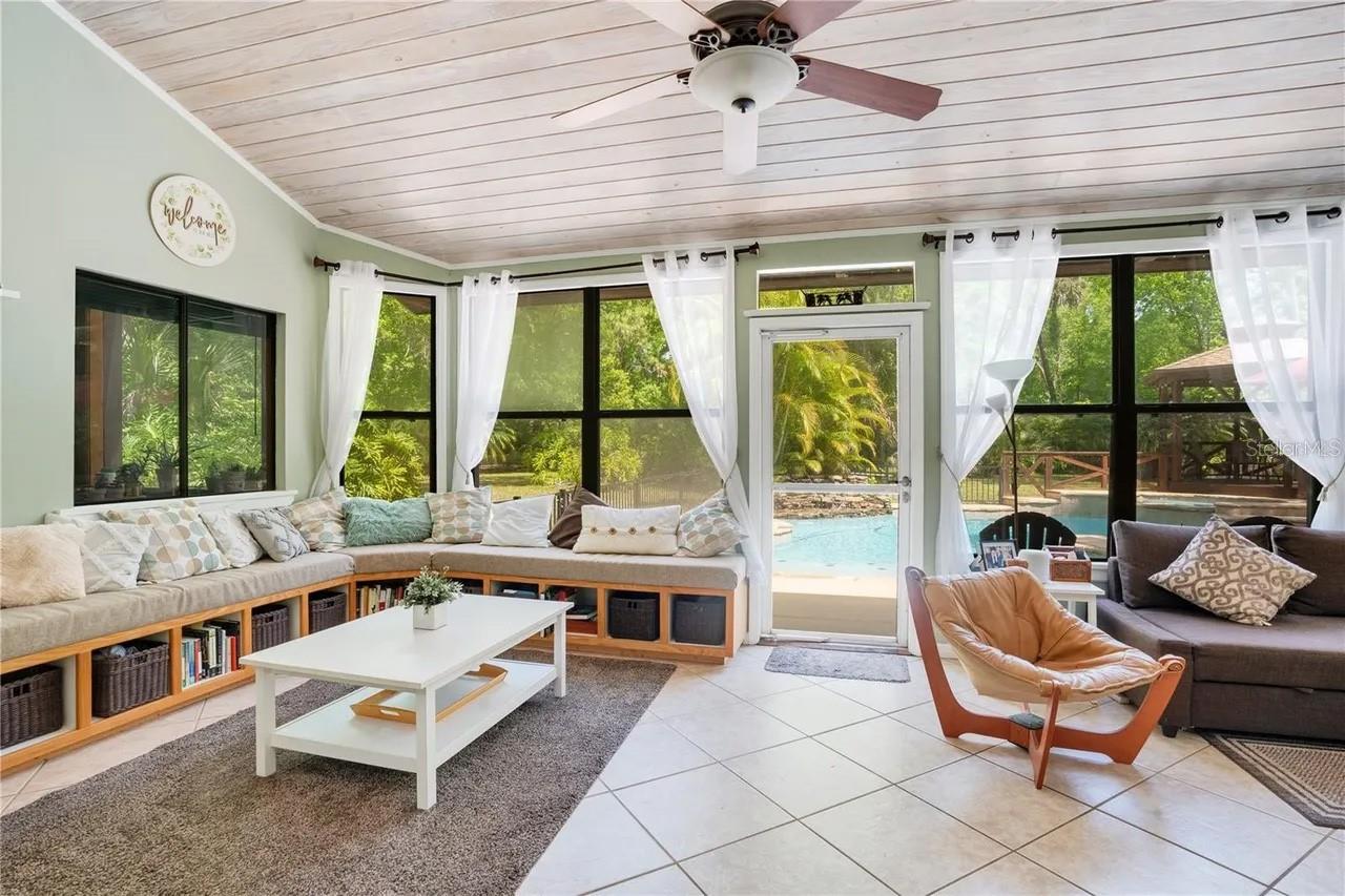 BAHAMA RANCHES - Residential