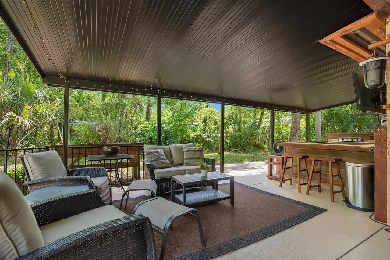 BAHAMA RANCHES - Residential