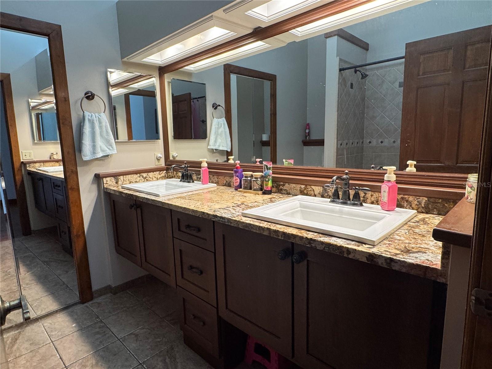 BAHAMA RANCHES - Residential