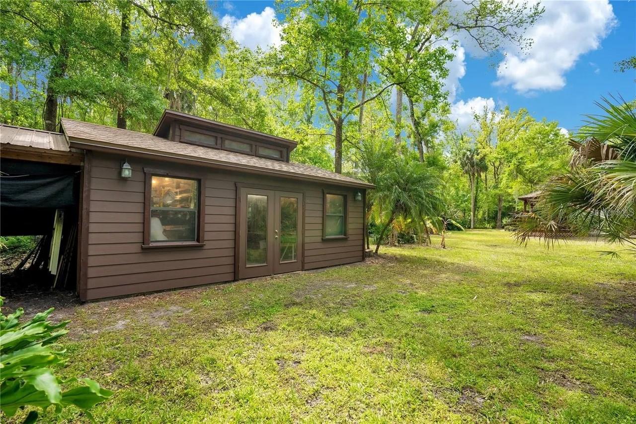 BAHAMA RANCHES - Residential