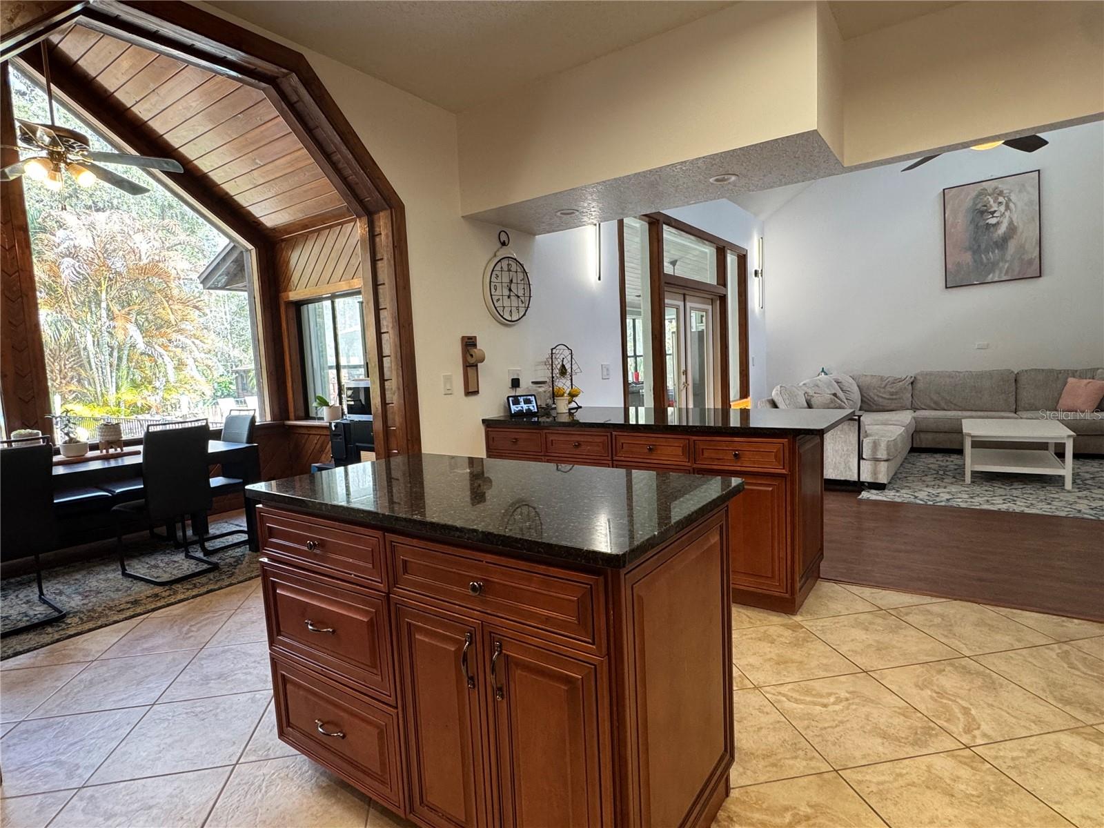 BAHAMA RANCHES - Residential