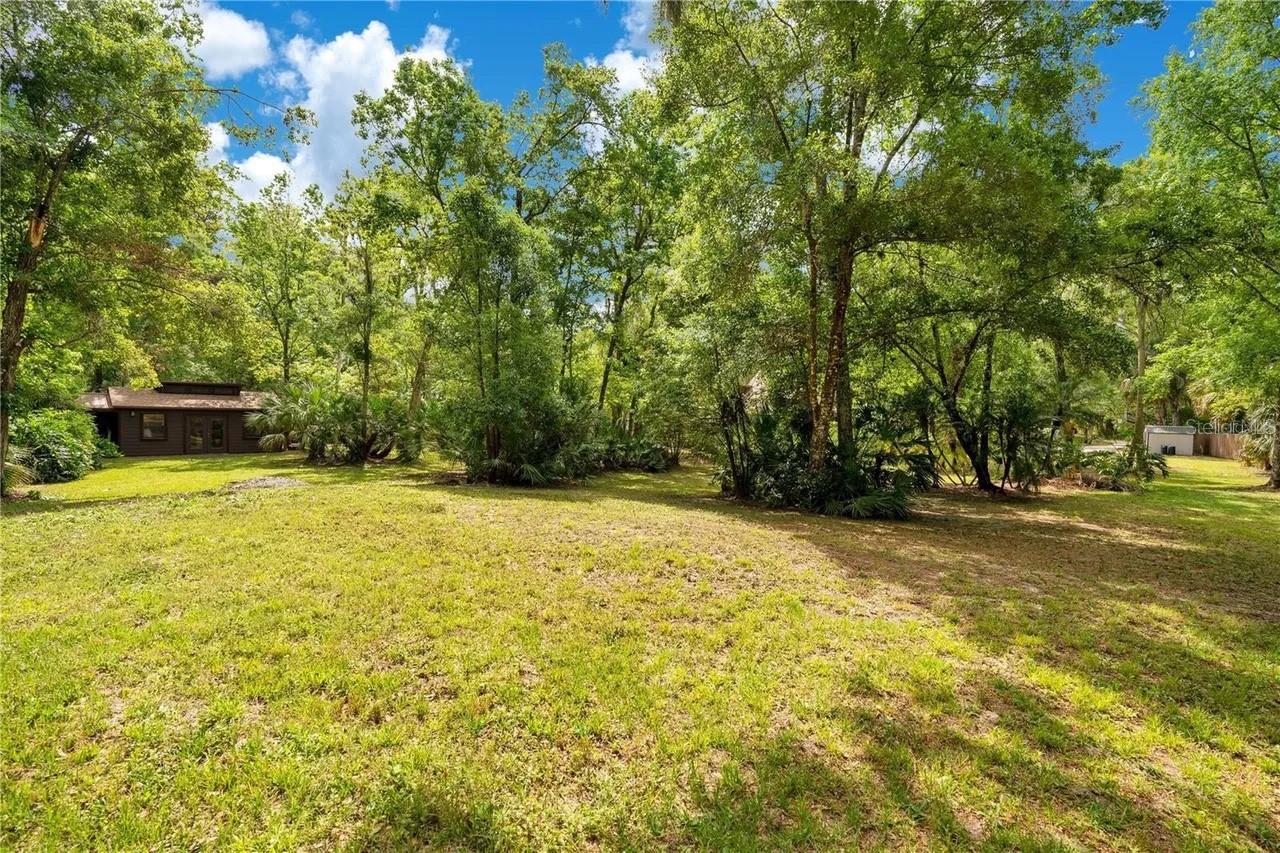 BAHAMA RANCHES - Residential