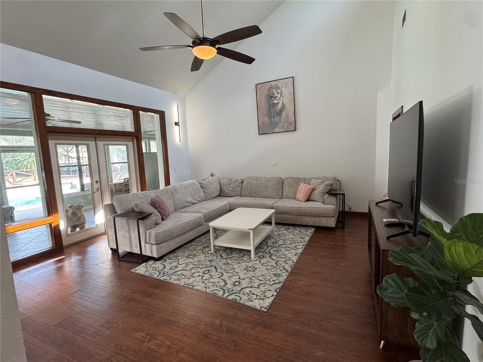 BAHAMA RANCHES - Residential