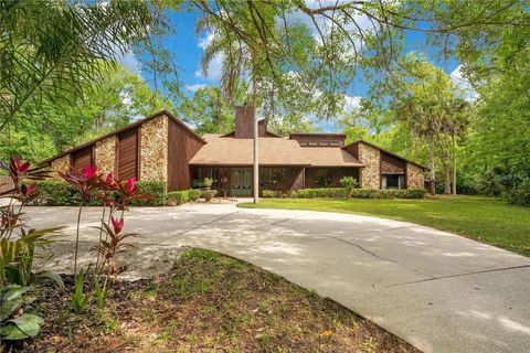 Photo of 120 E Bahama Road, Winter Springs, FL 32708 (MLS # O6379165)