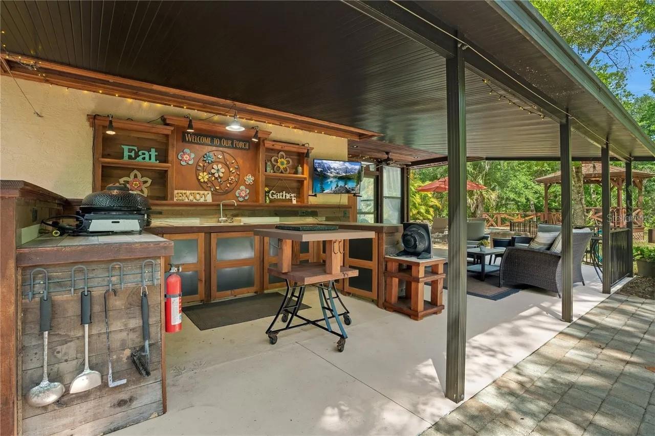 BAHAMA RANCHES - Residential