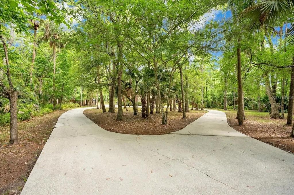 Photo of 120 E Bahama Road, Winter Springs, FL 32708 (MLS # O6379165)