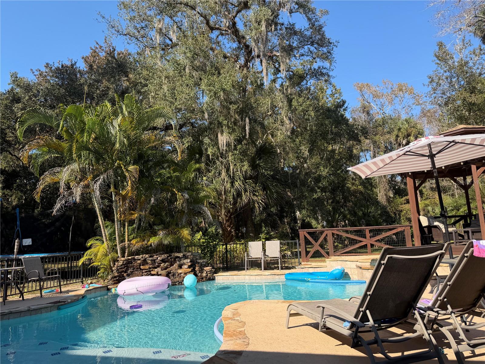 BAHAMA RANCHES - Residential