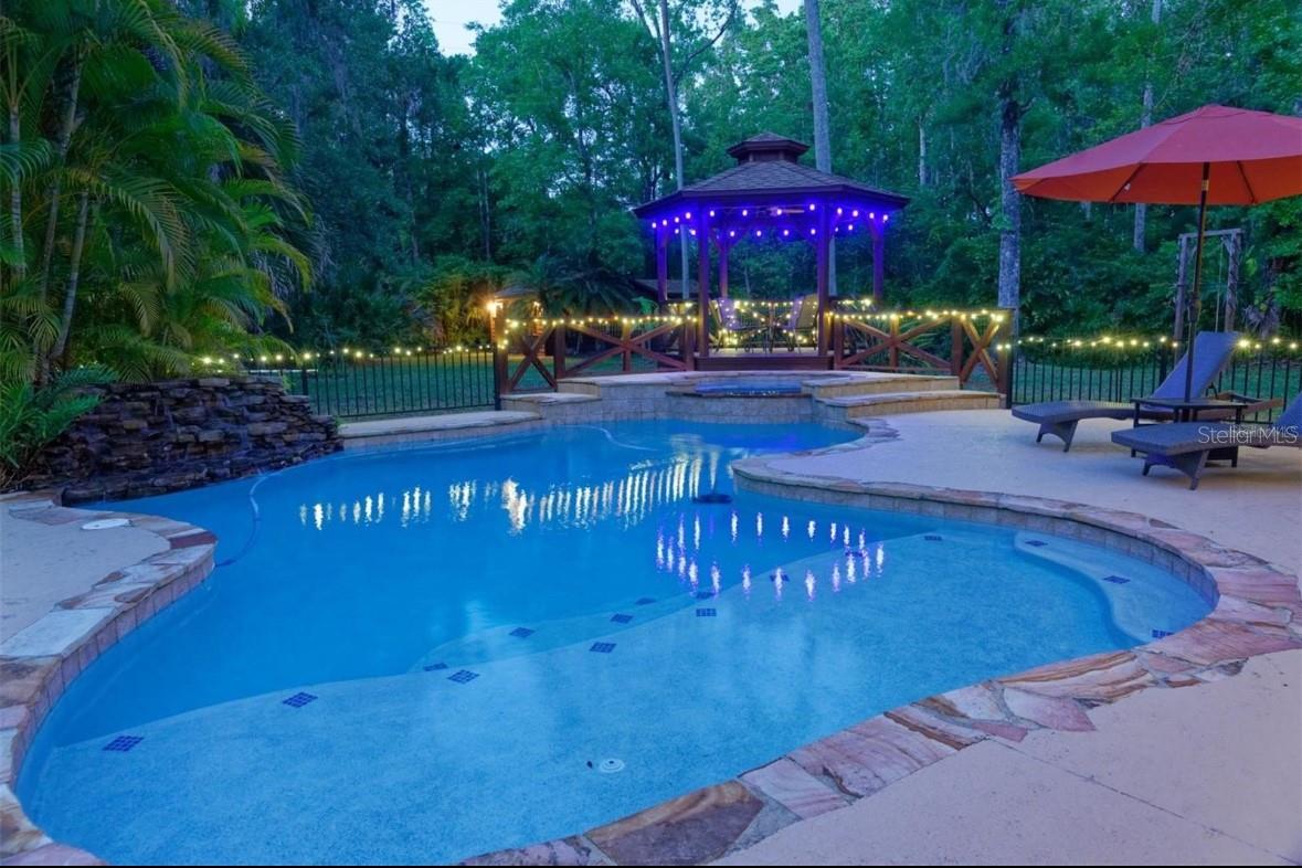 BAHAMA RANCHES - Residential