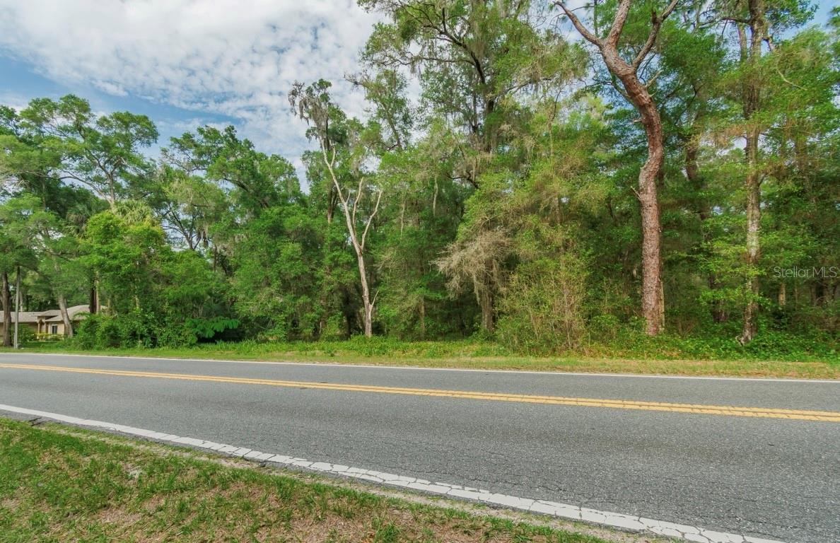LAKE GARDENS CITRUS CO UNREC - Land