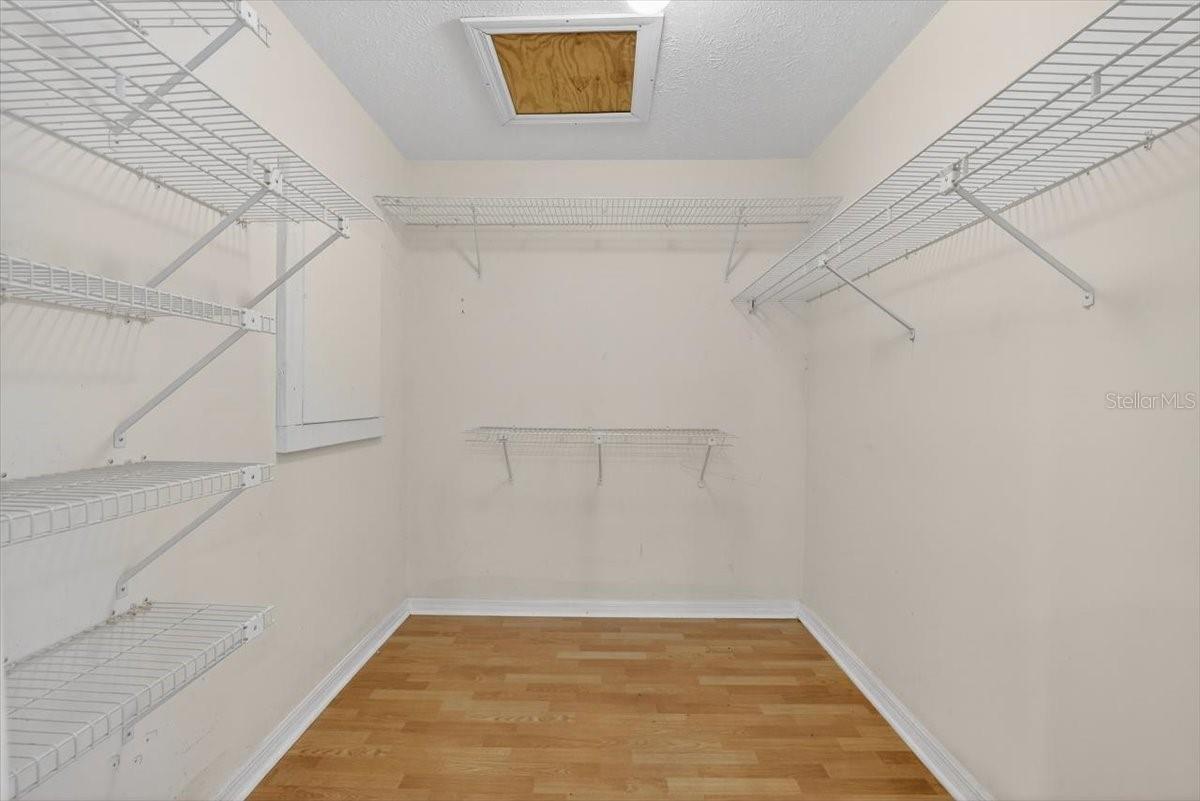 SHADOW RUN UNIT 1 - Residential